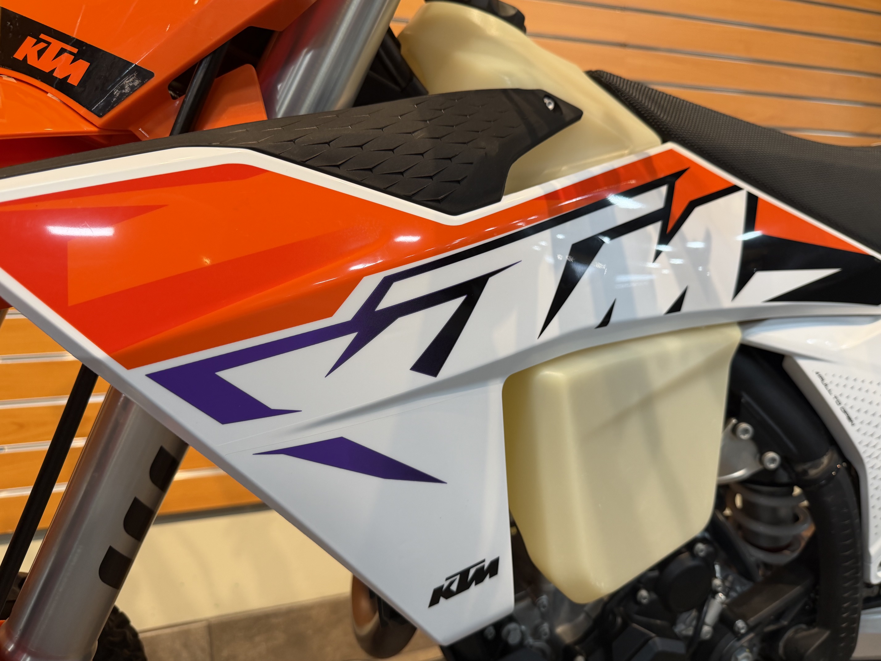 2023 KTM 350 XC-F DIRT BIKE