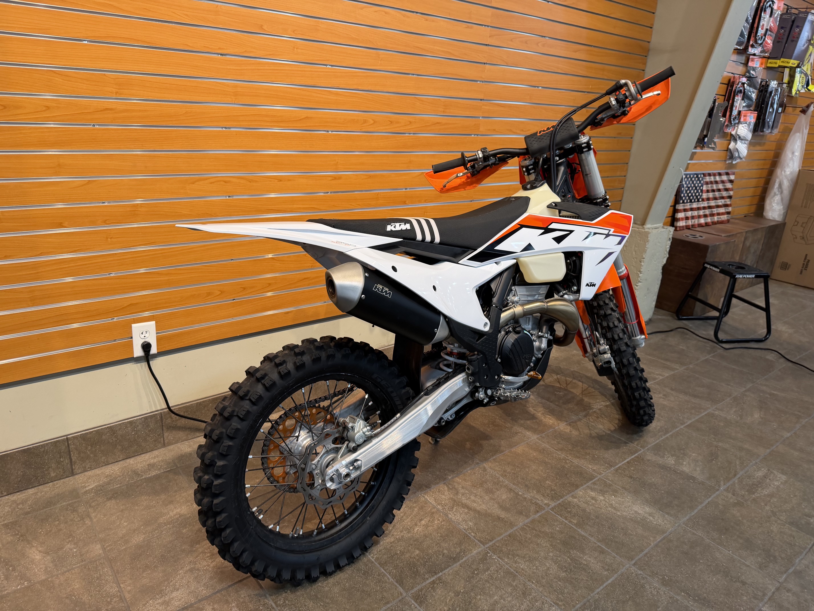 2023 KTM 350 XC-F DIRT BIKE