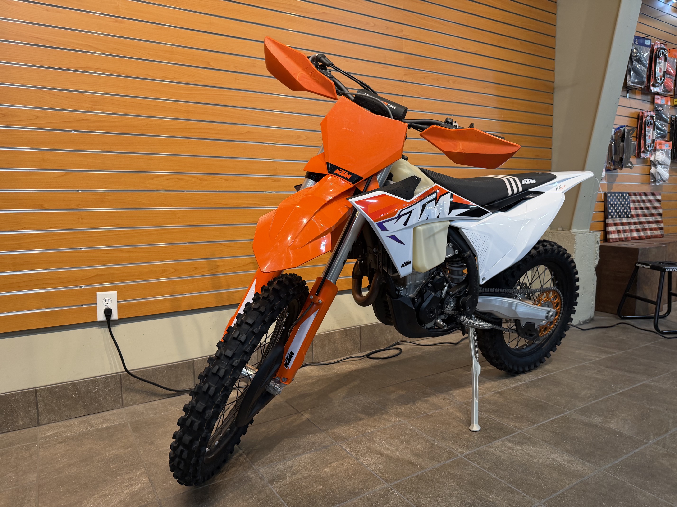 2023 KTM 350 XC-F DIRT BIKE