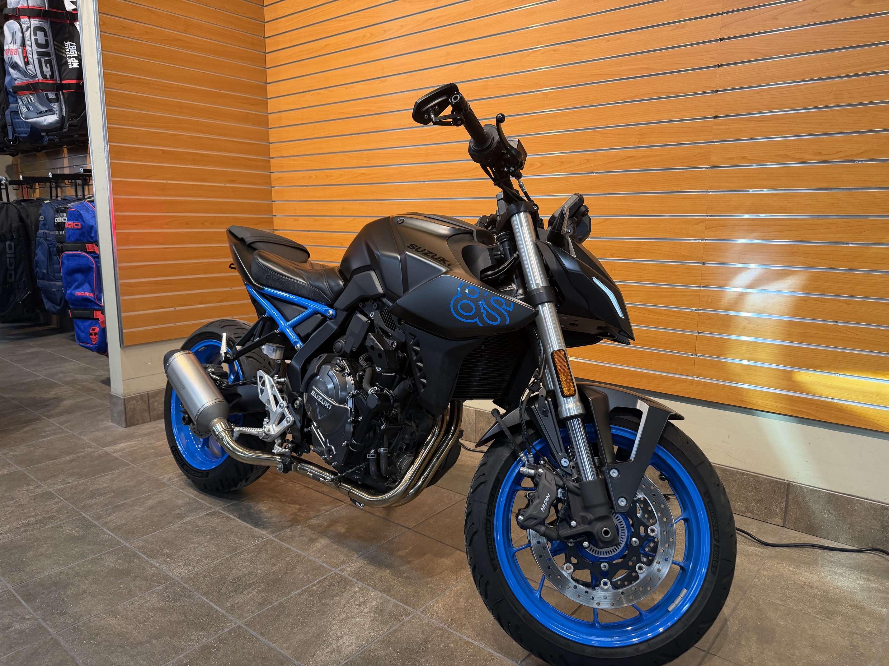 2024 SUZUKI GSX-8S MOTORCYCLE