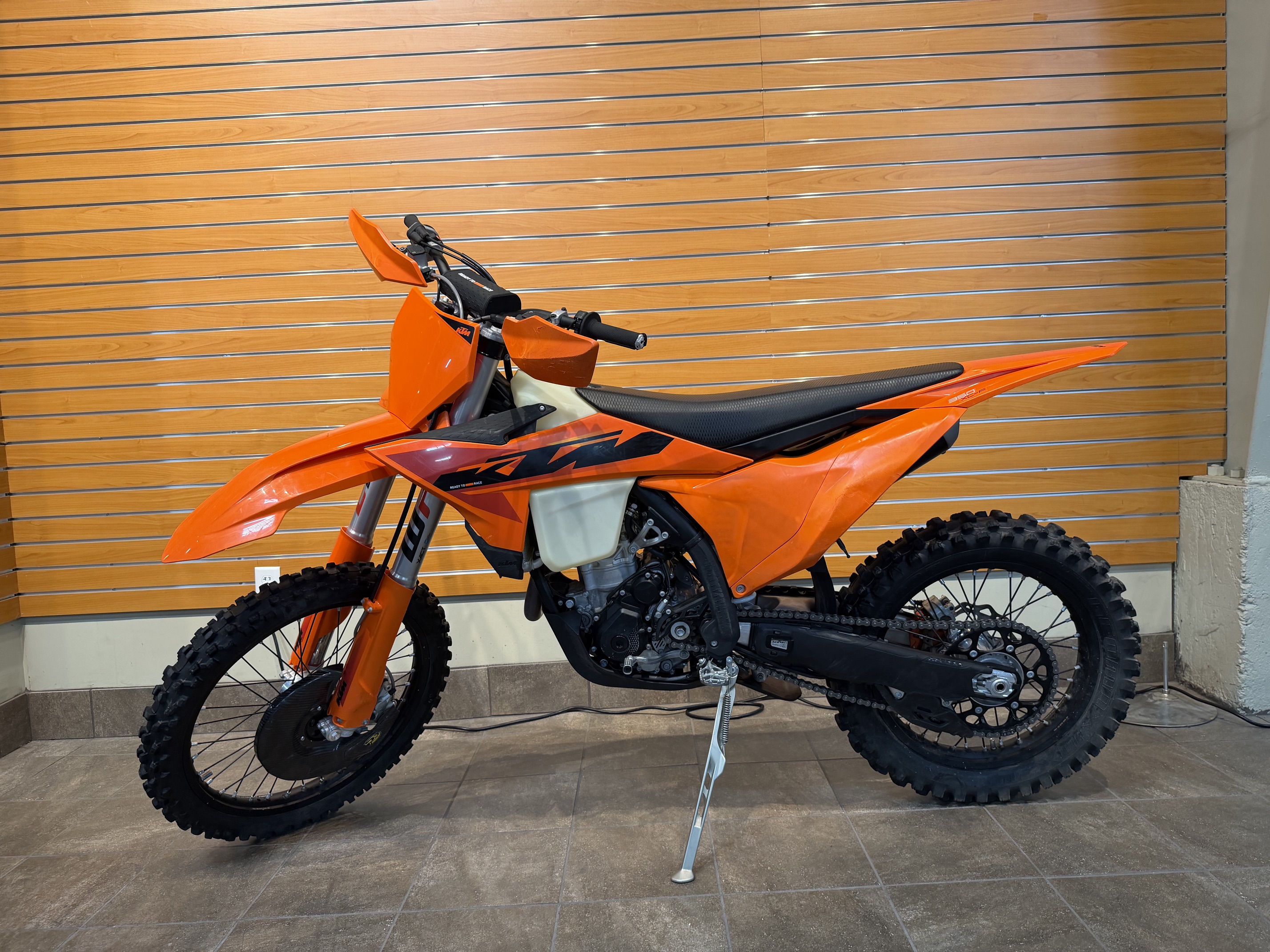2025 KTM 350 XC-F DIRT BIKE