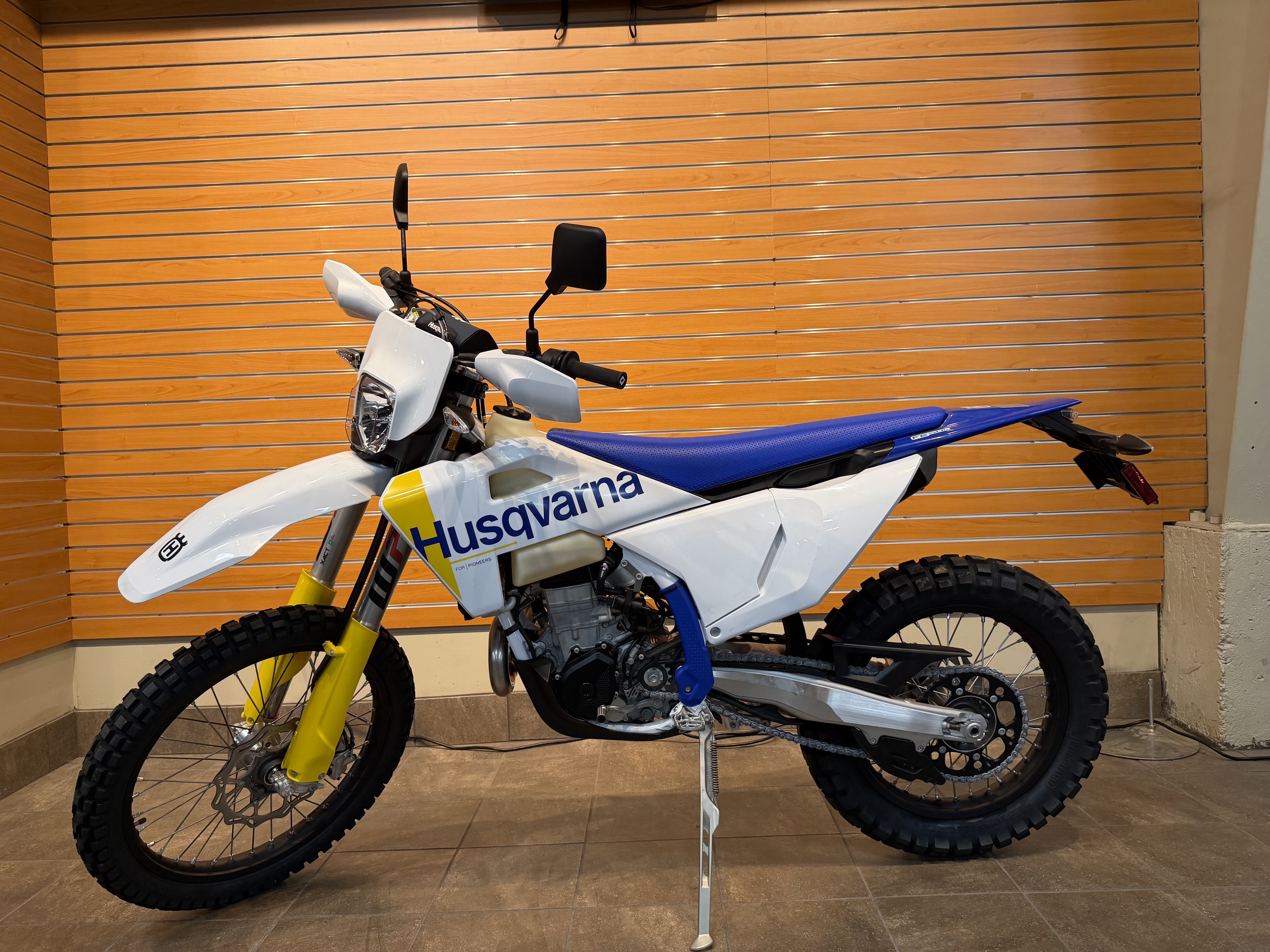 2027 Husqvarna FE 501s DIRT BIKE