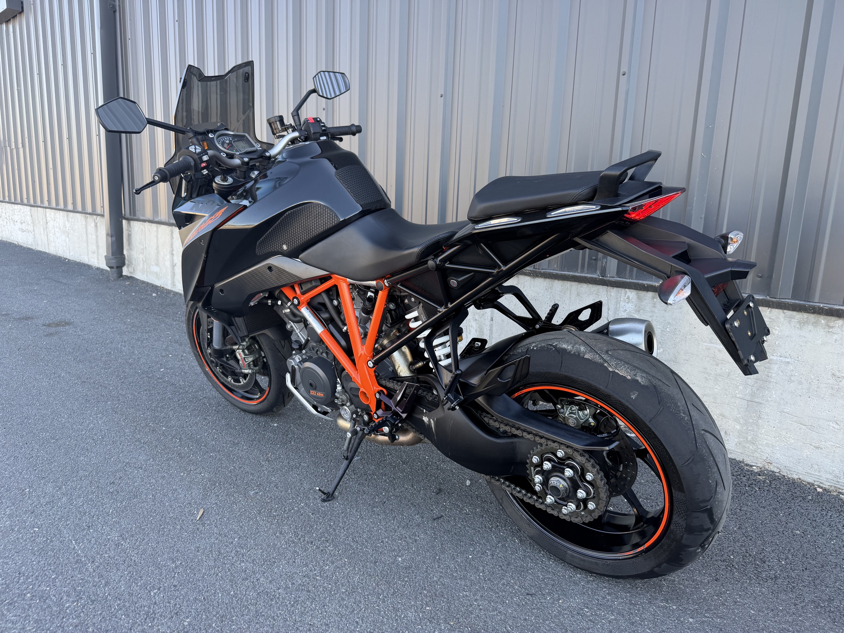 2017 KTM 1290 SUPER DUKE GT MOTORCYCLE