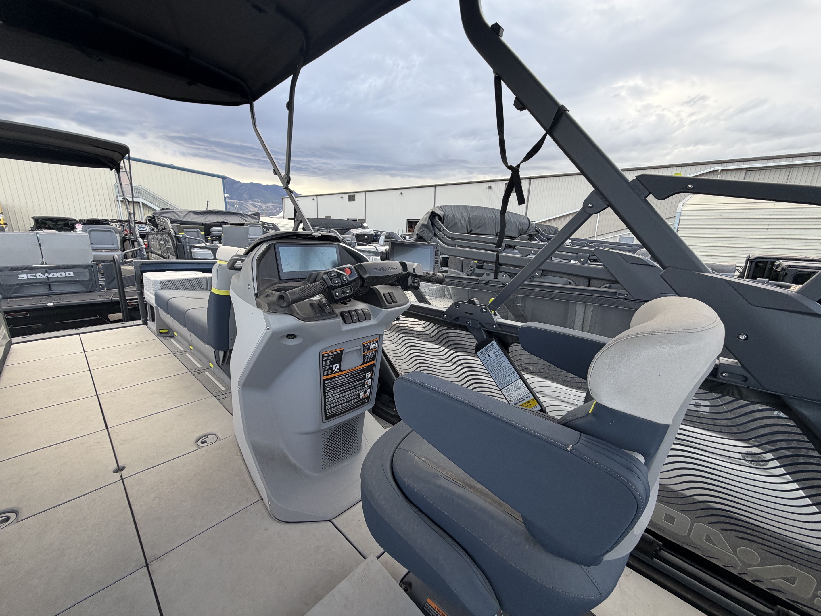 2024 SEA-DOO Switch Cruise 21 - 230 hp WATERCRAFT