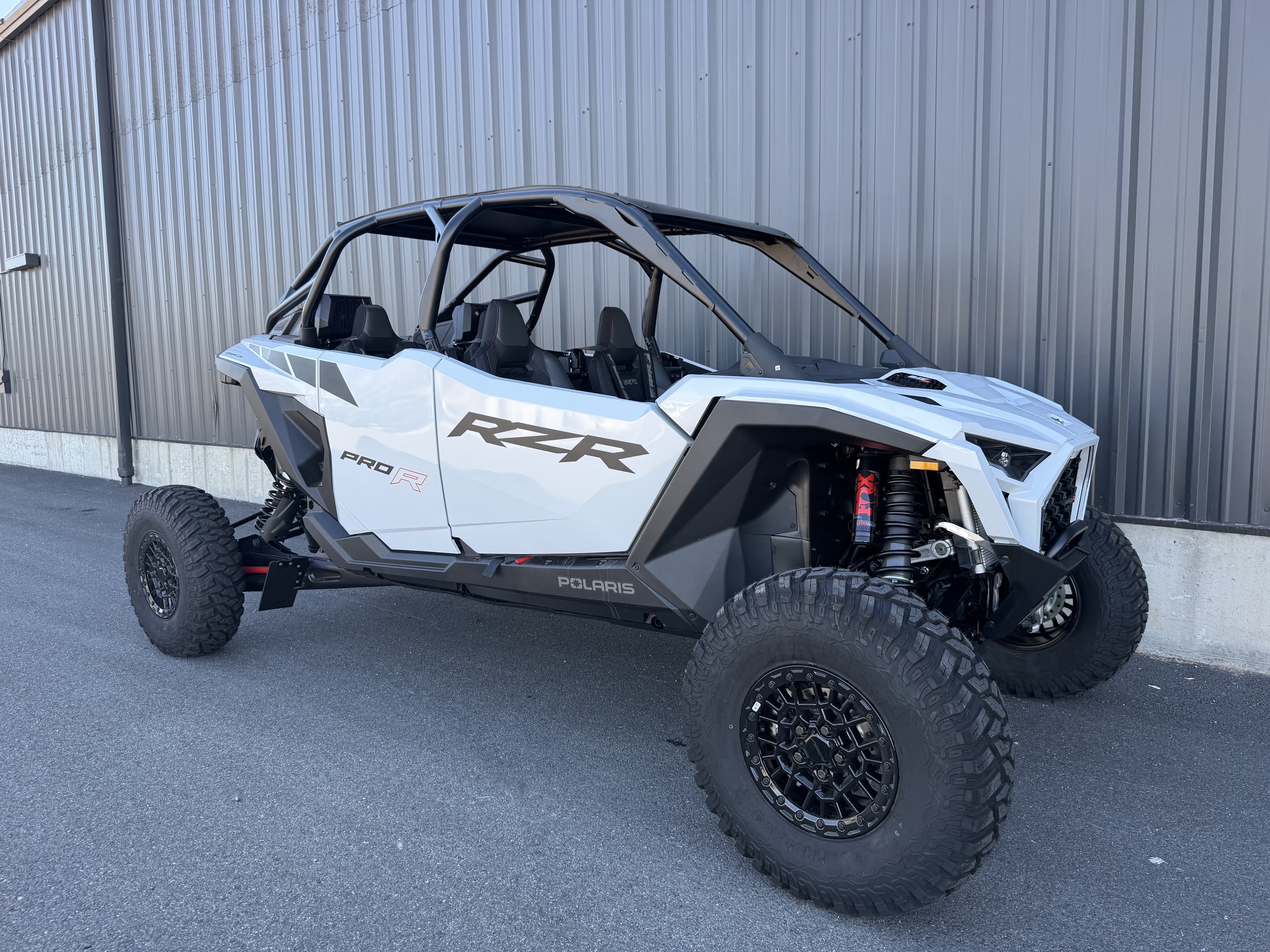 2026 POLARIS RZR Pro R 4 Ultimate UTV