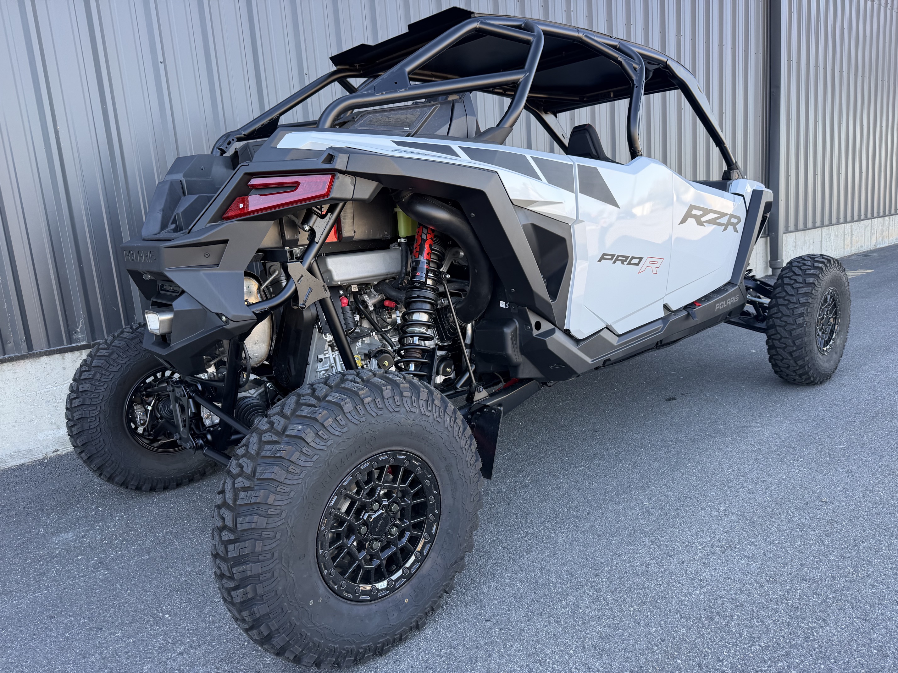 2026 POLARIS RZR Pro R 4 Ultimate UTV