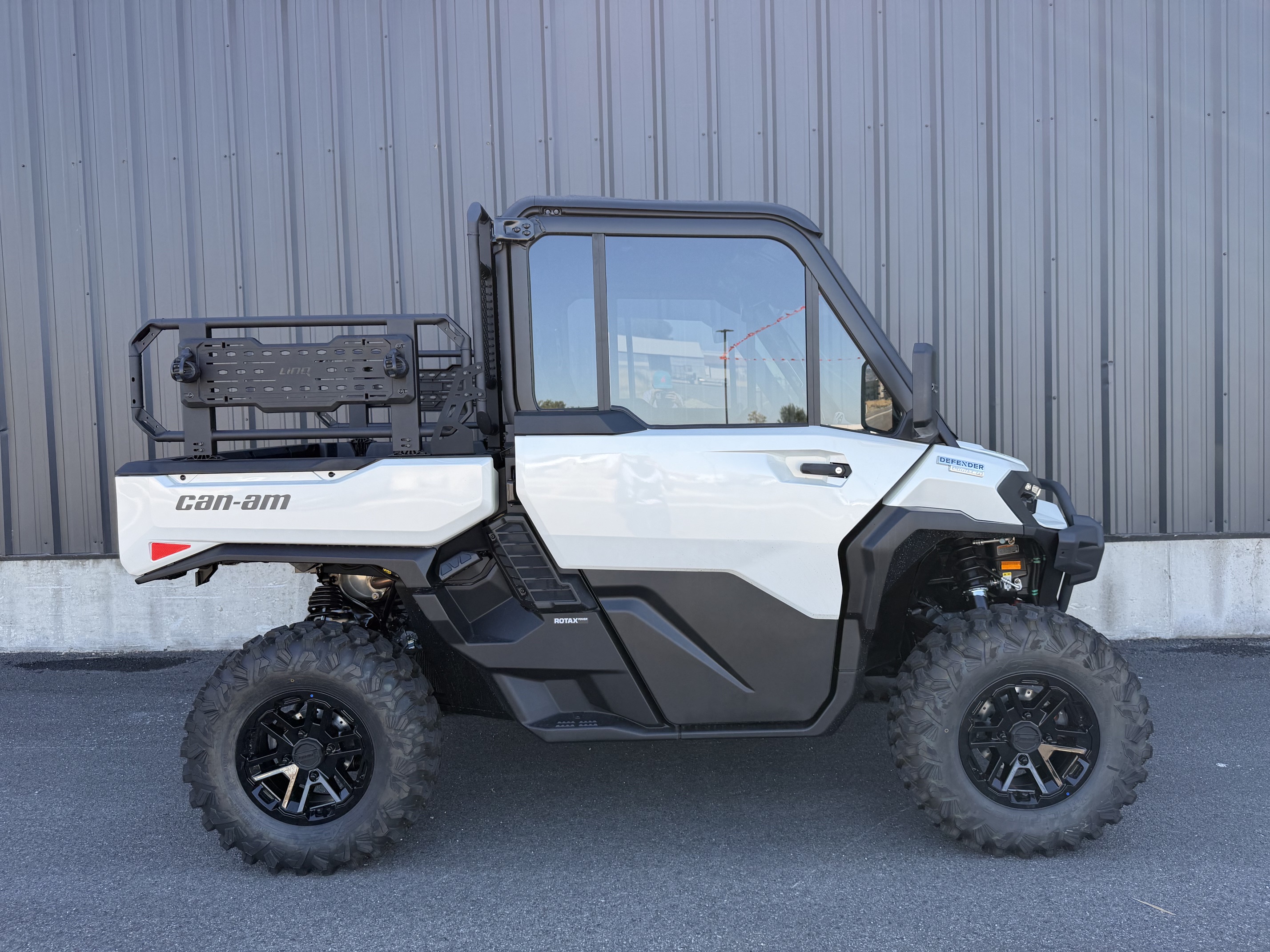 2027 Can-Am Defender XU Limited