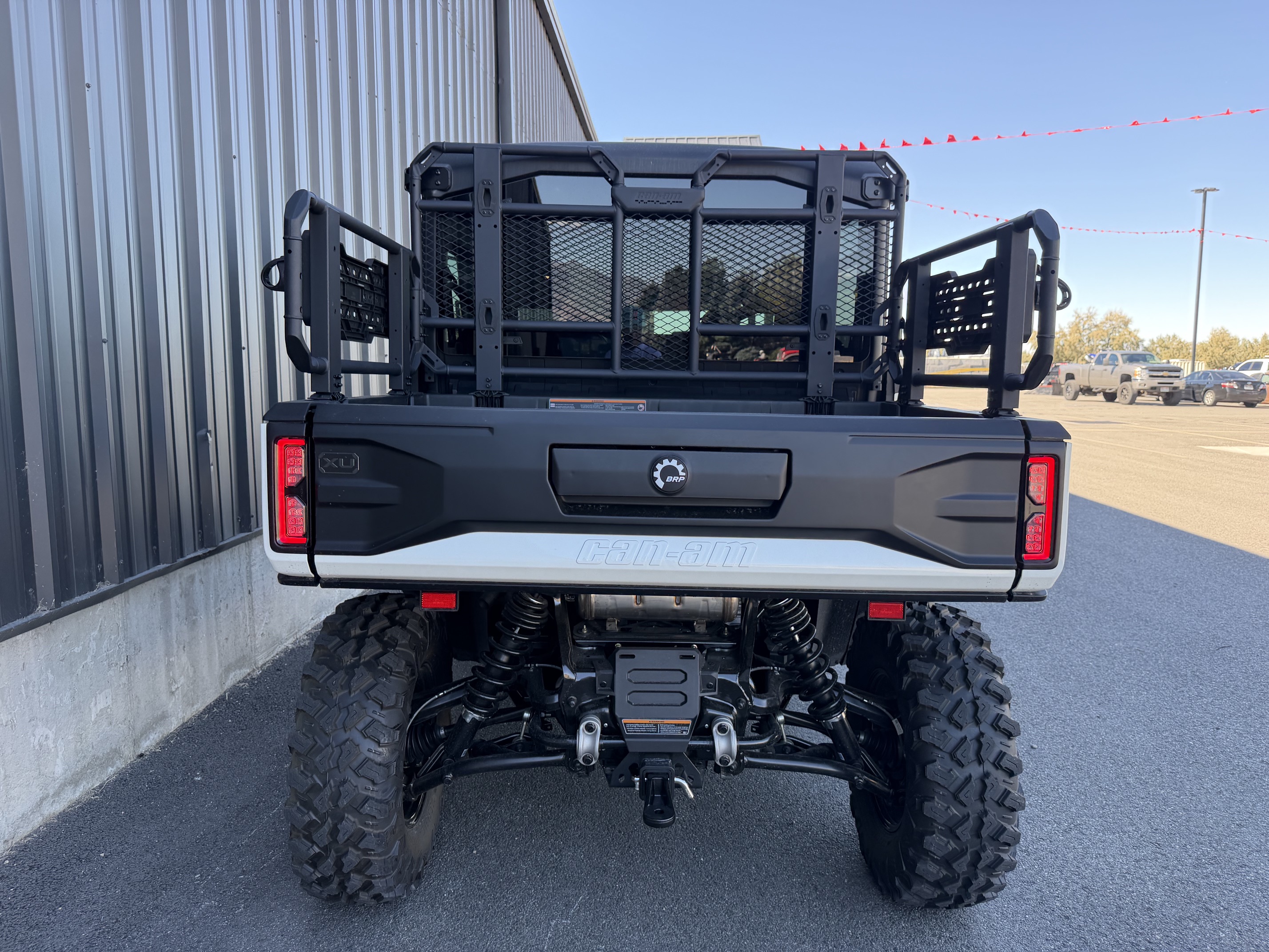 2027 CAN-AM Defender XU Limited UTV