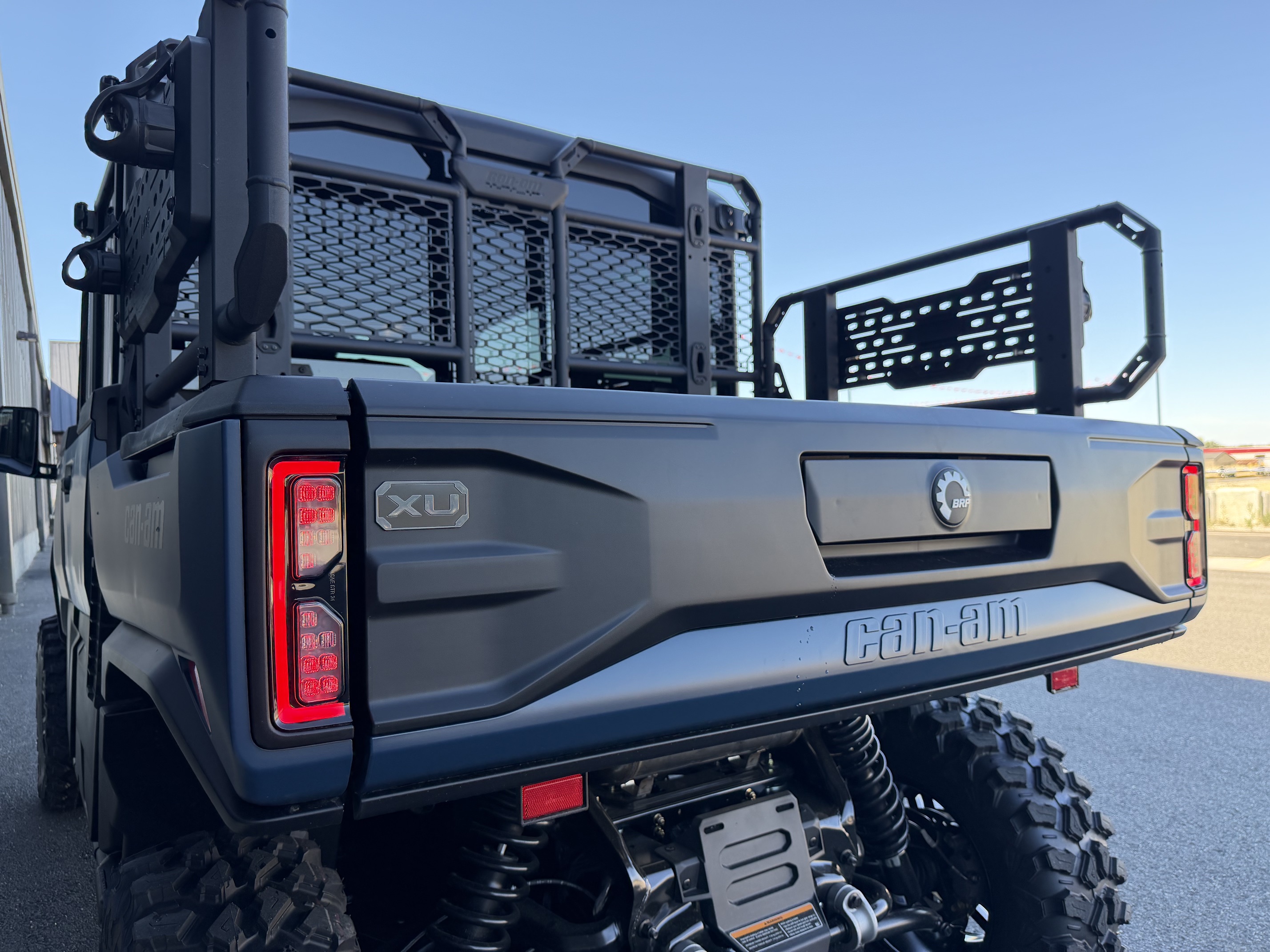 2027 CAN-AM Defender XU MAX Limited UTV