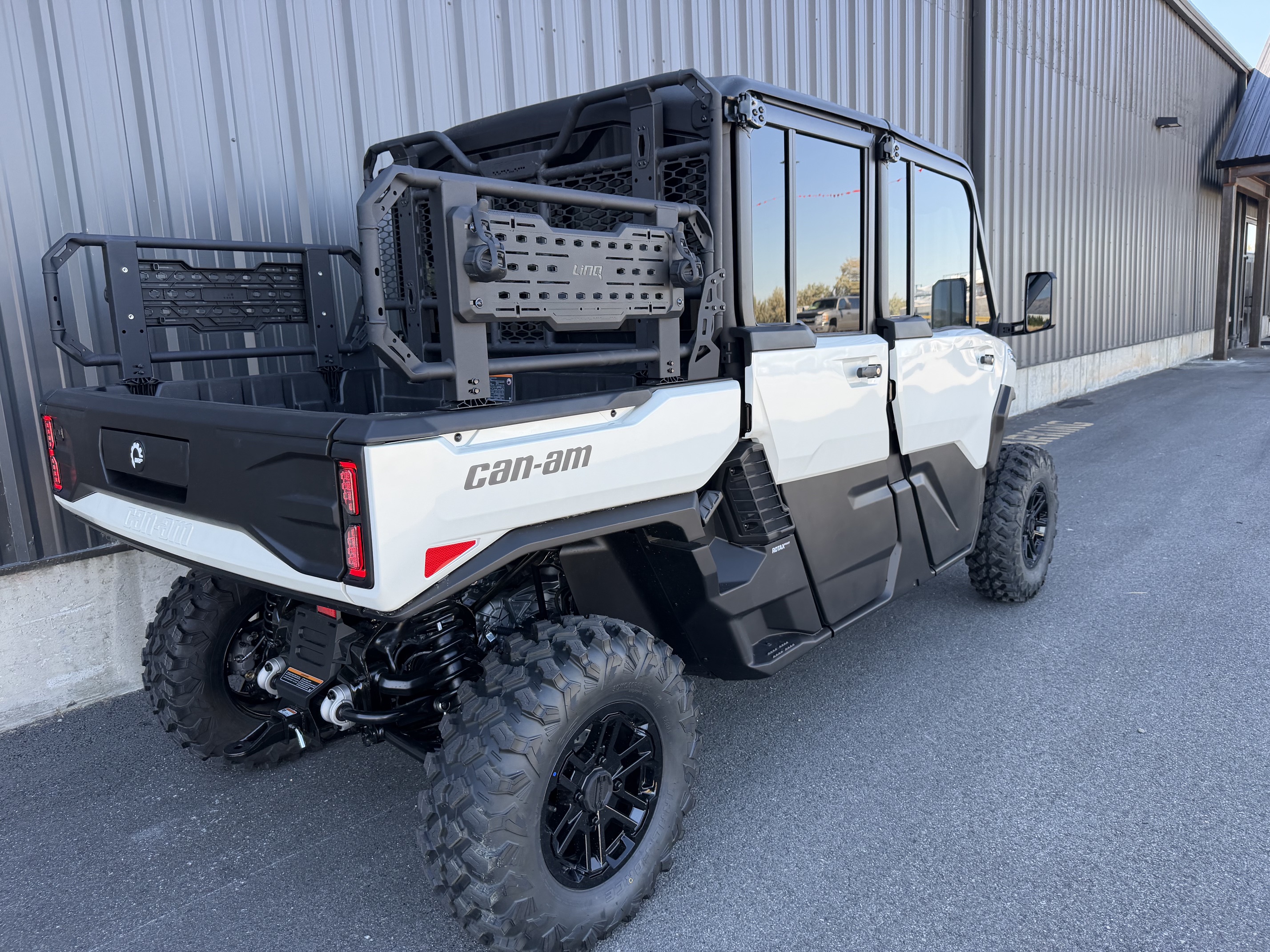 2027 CAN-AM Defender XU MAX Limited UTV