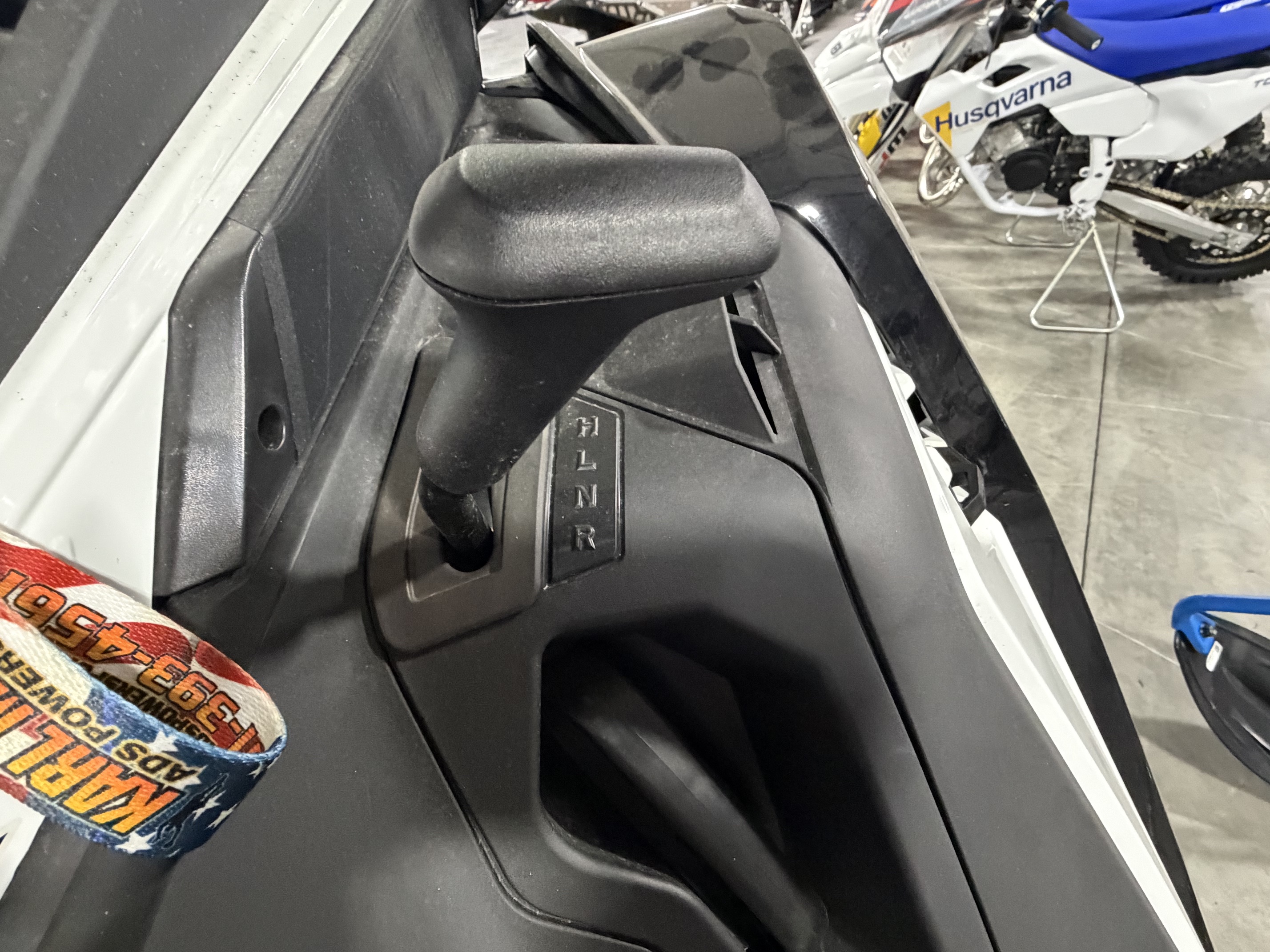 2027 POLARIS 650 TITAN SP 155 SNOWMOBILE