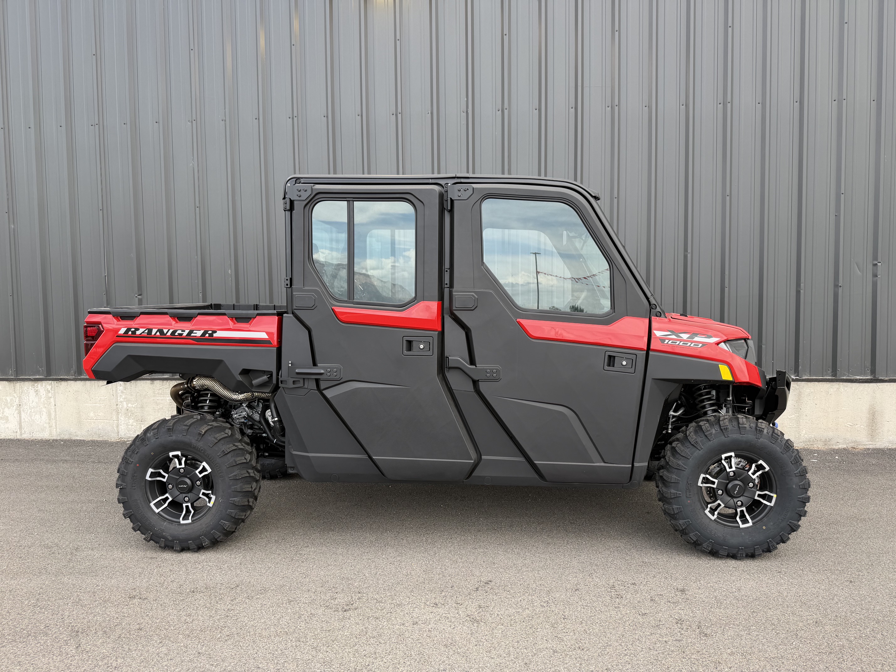 2027 Polaris RANGER CREW XP 1000 NorthStar Premium UTV
