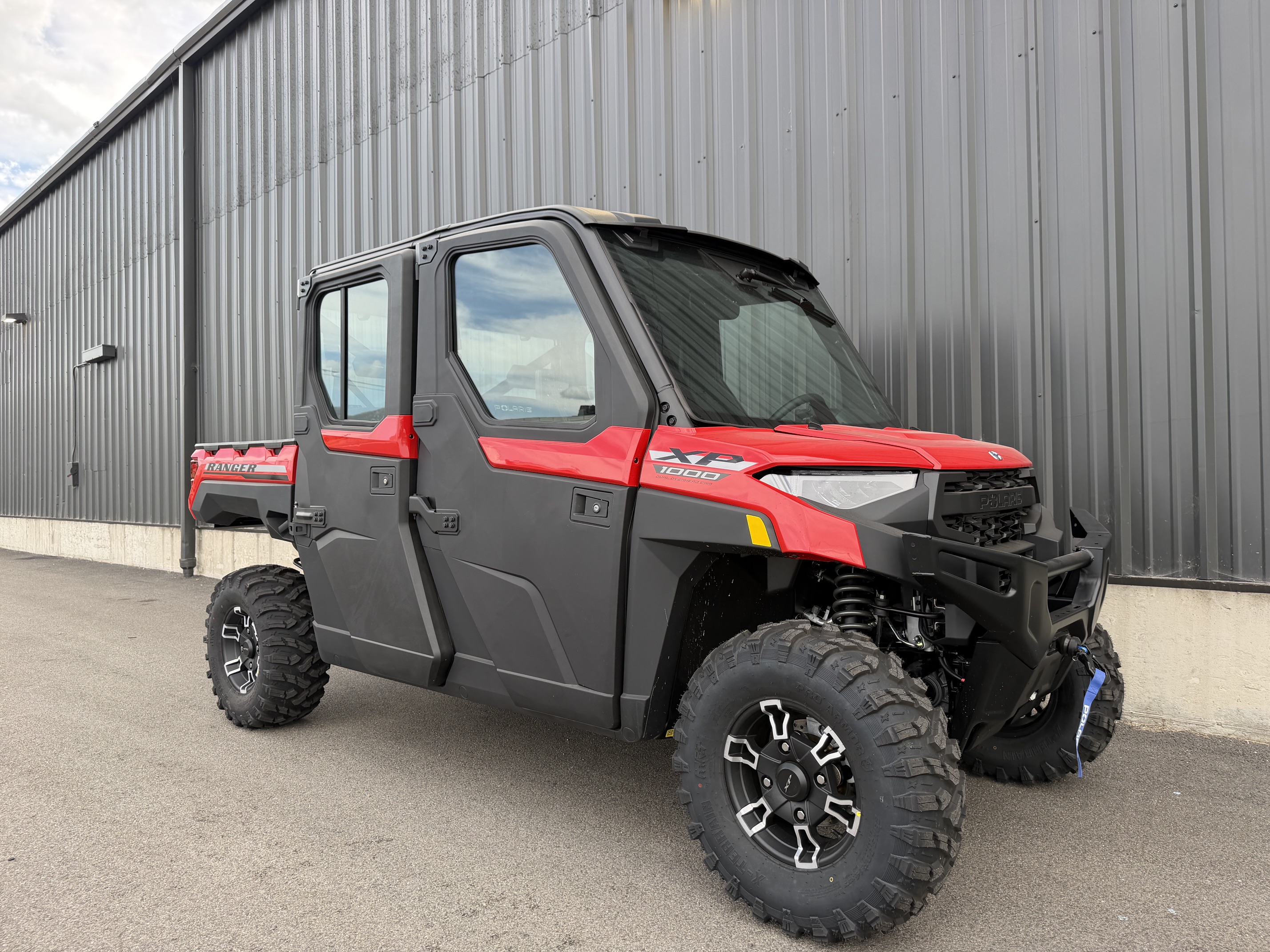 2027 Polaris RANGER CREW XP 1000 NorthStar Premium UTV