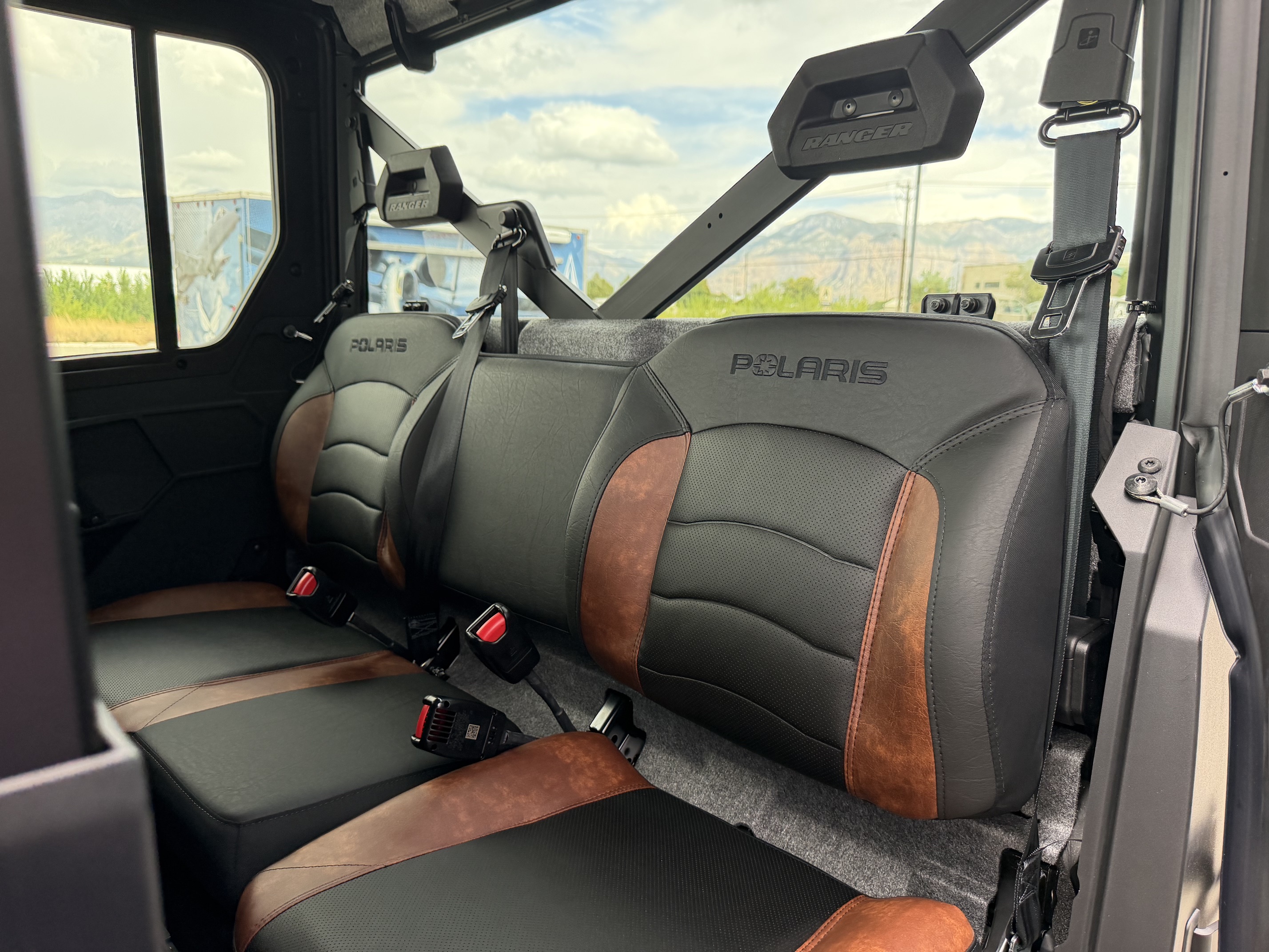 2027 Polaris RANGER CREW XP 1000 NorthStar Ultimate UTV