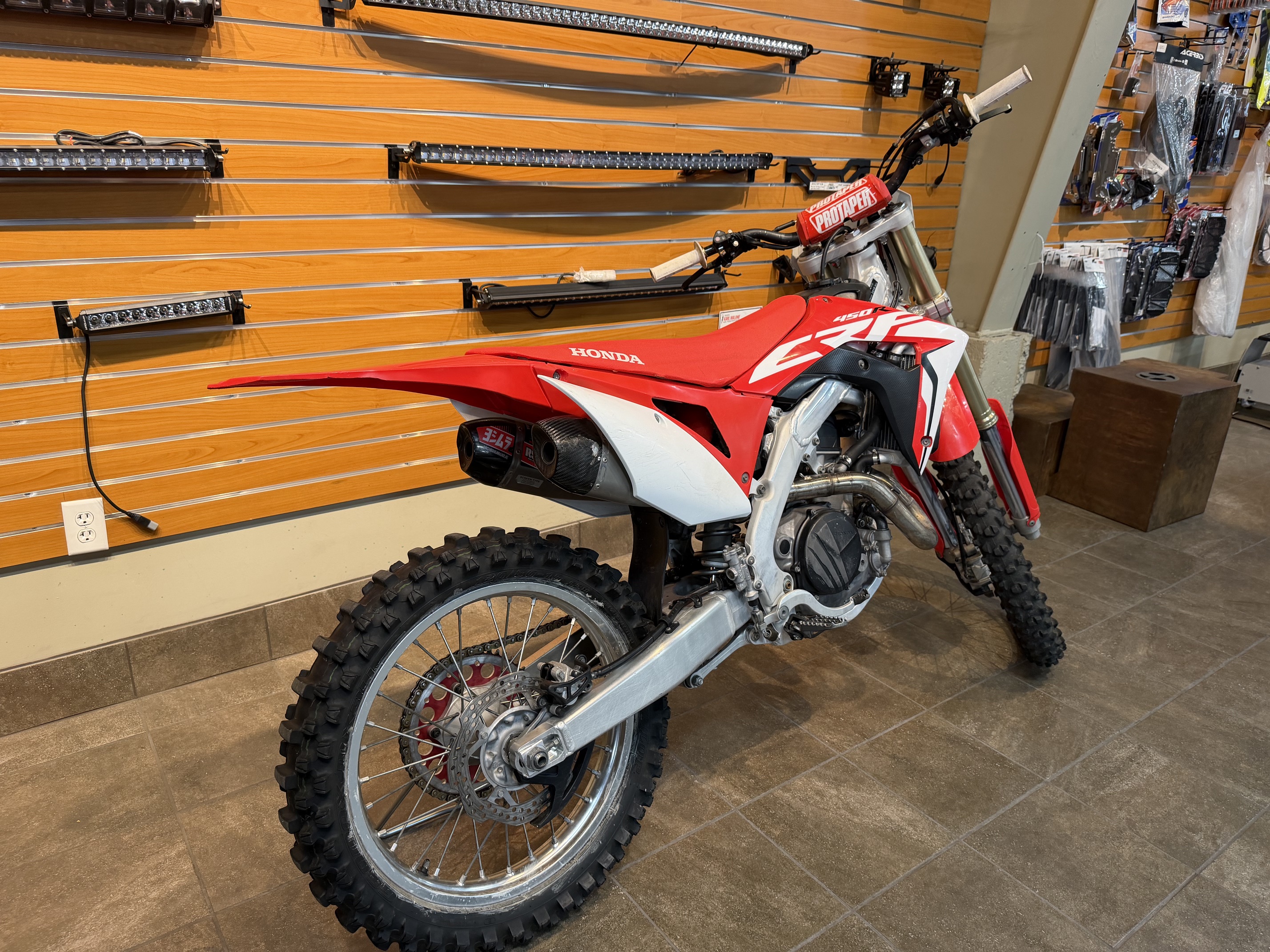 2018 Honda CRF450R DIRT BIKE