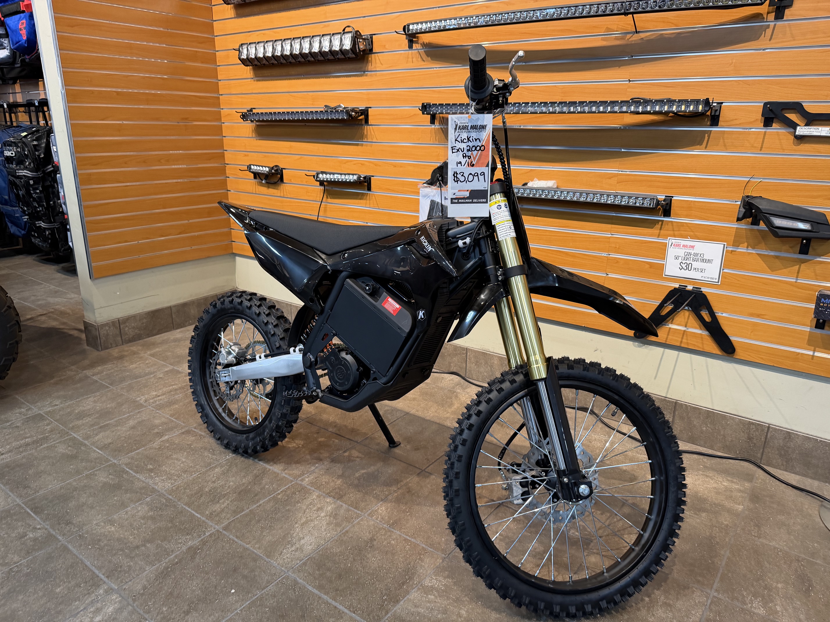 2026 E RIDE KICKIN HP131E 19/16 EBIKES