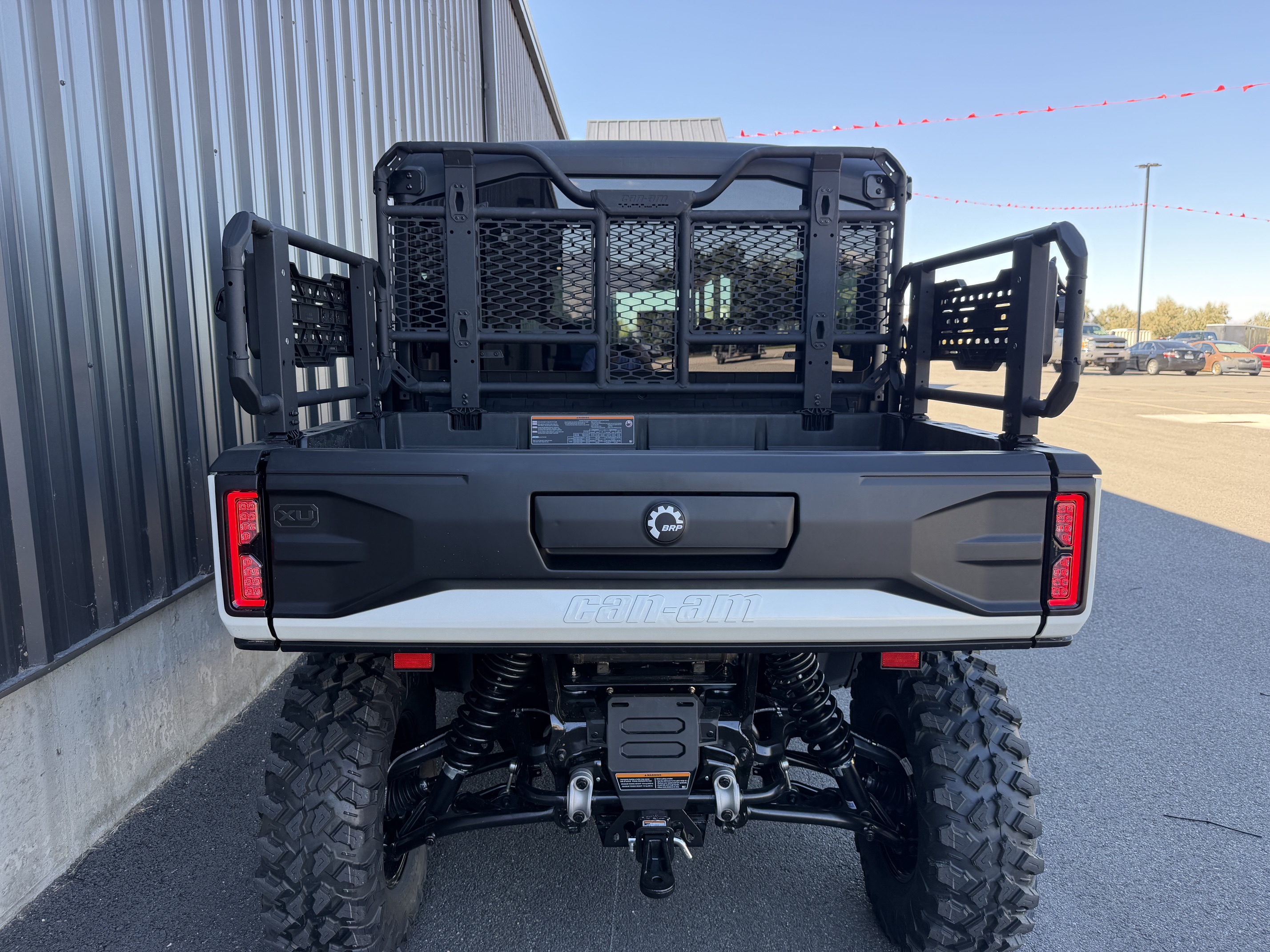 2027 CAN-AM Defender XU MAX Limited UTV